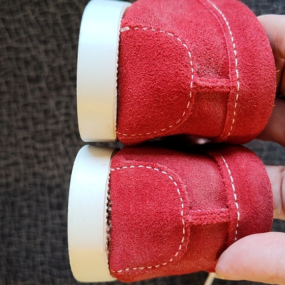 Red Minnetonka moccasins - Picture 4 of 5